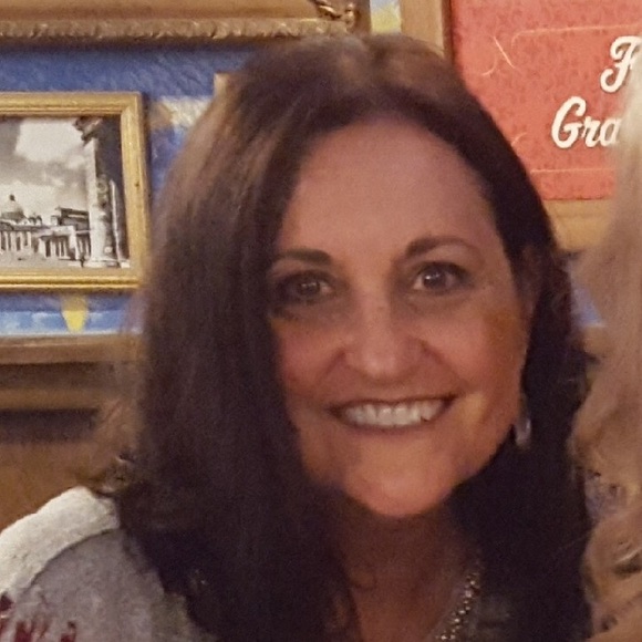 Meet your Posher, Cheryl - Picture 1 of 1